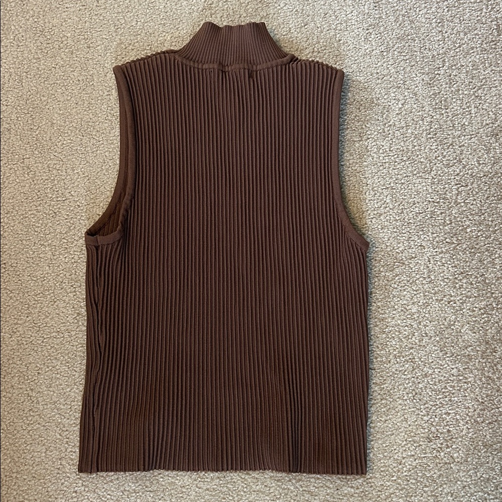 Sleeveless Ribbed Mock Neck Top - Brown - Picture 2 of 2